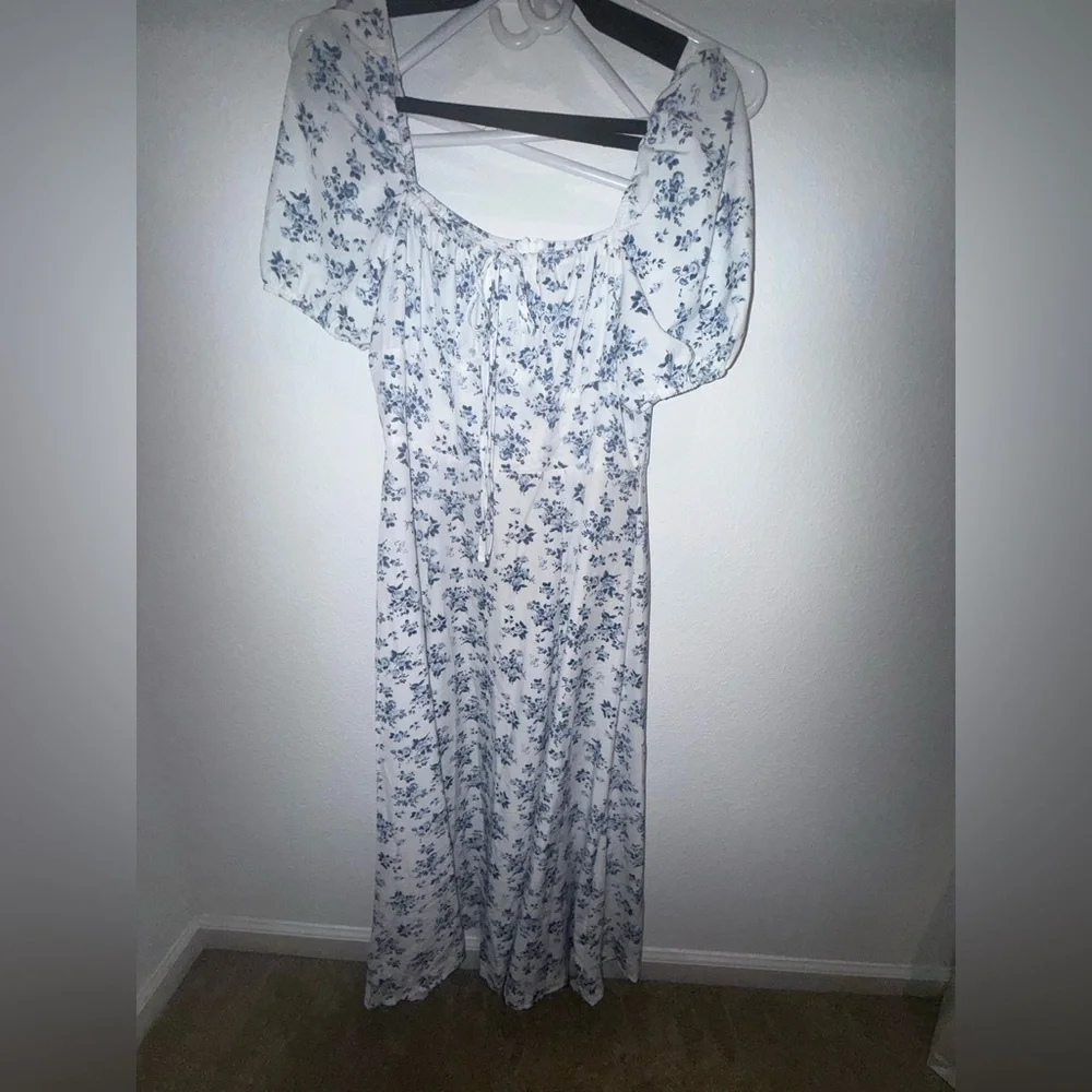🎄 Christmas gift? Brand new SHEIN NWOT Milkmaid Floral Slit Maxi Dress L - Picture 3 of 4